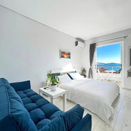 Joan Hotel Sarandë